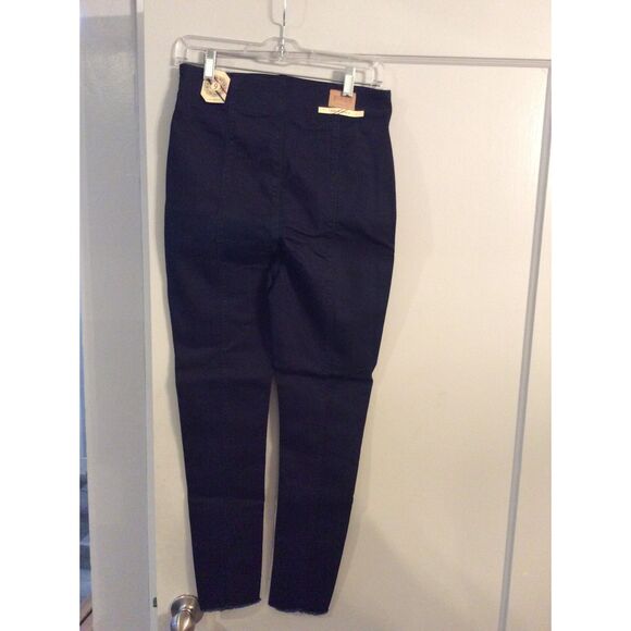 New NWT High Waist button front Skinny Jeans Raw hem Juniors Size 9 Denim blvd - Picture 2 of 4
